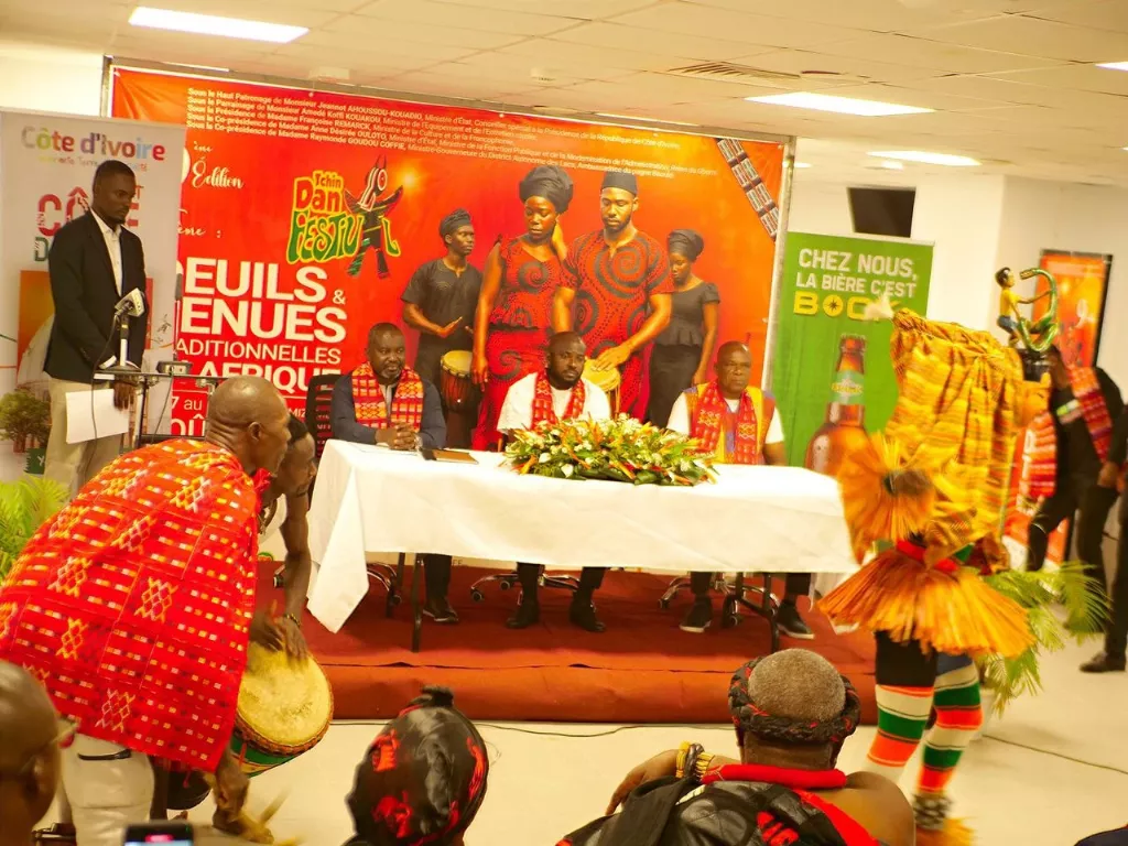 Fanzone Culturelle et Rythmes Traditionnels